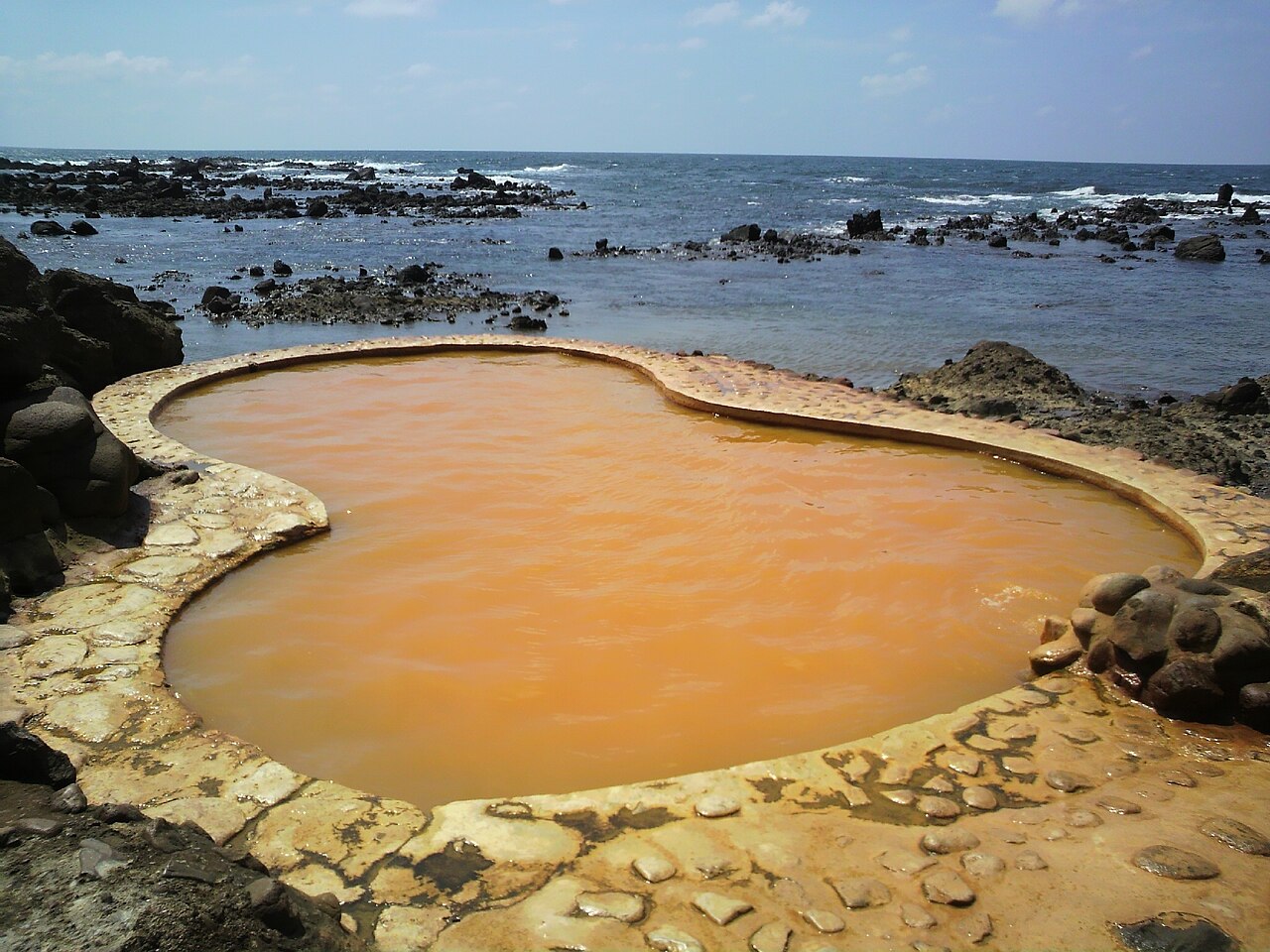 Furofushi Onsen (不老ふ死温泉)