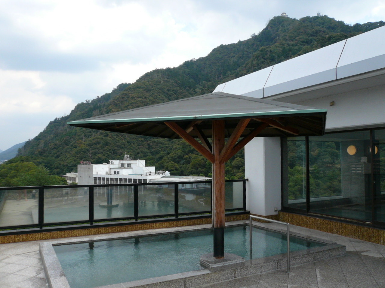 Nagaragawa Onsen (長良川温泉)