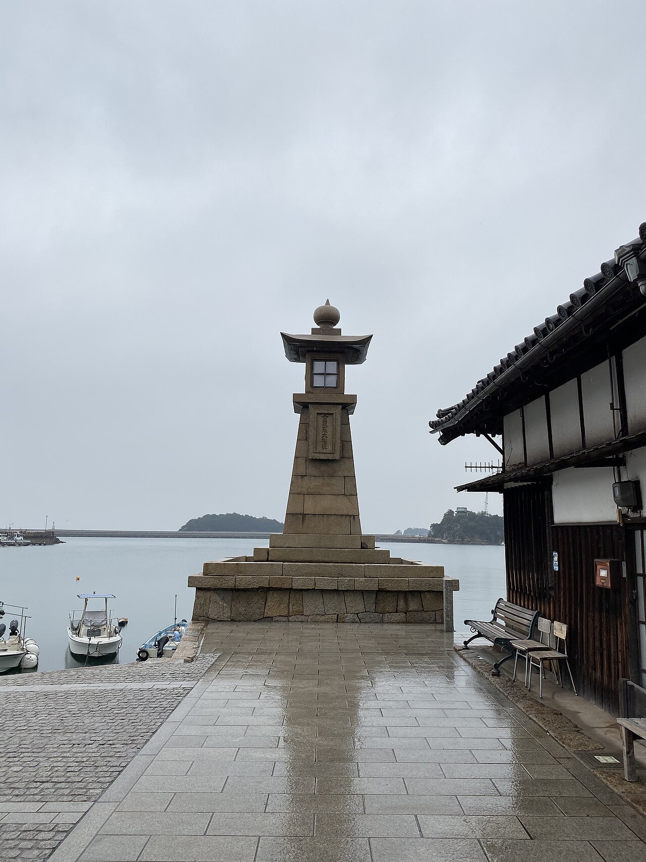 Tomonoura Onsen (鞆の浦温泉)