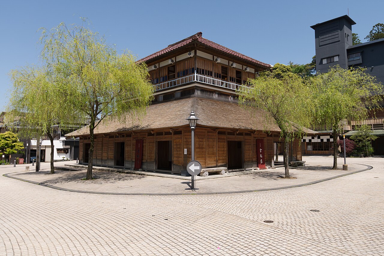 Yamashiro Onsen (山代温泉)