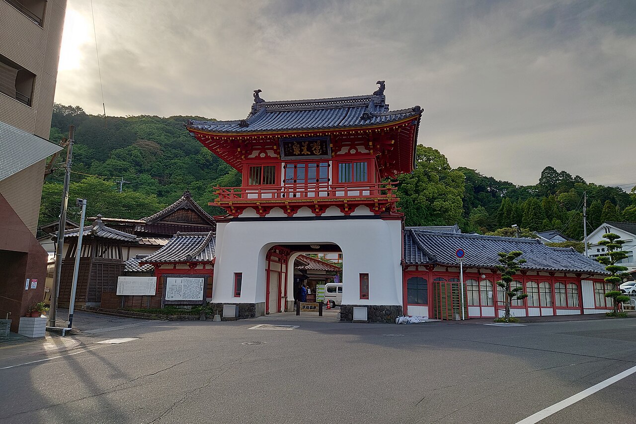 Takeo Onsen (武雄温泉)