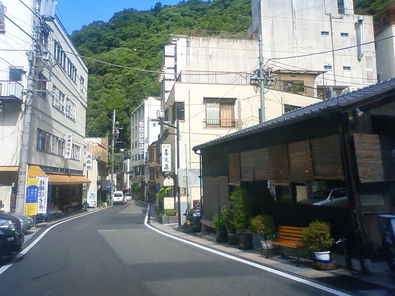 Shimobe Onsen (下部温泉)